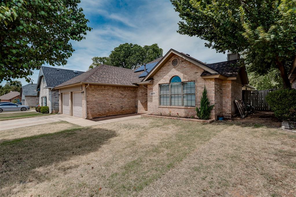 9925 Fox Fair Hollow Property Photo 8