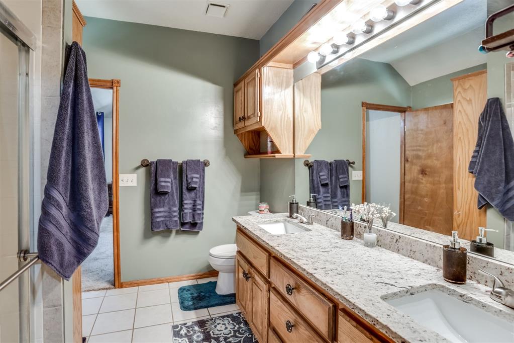 9925 Fox Fair Hollow Property Photo 32