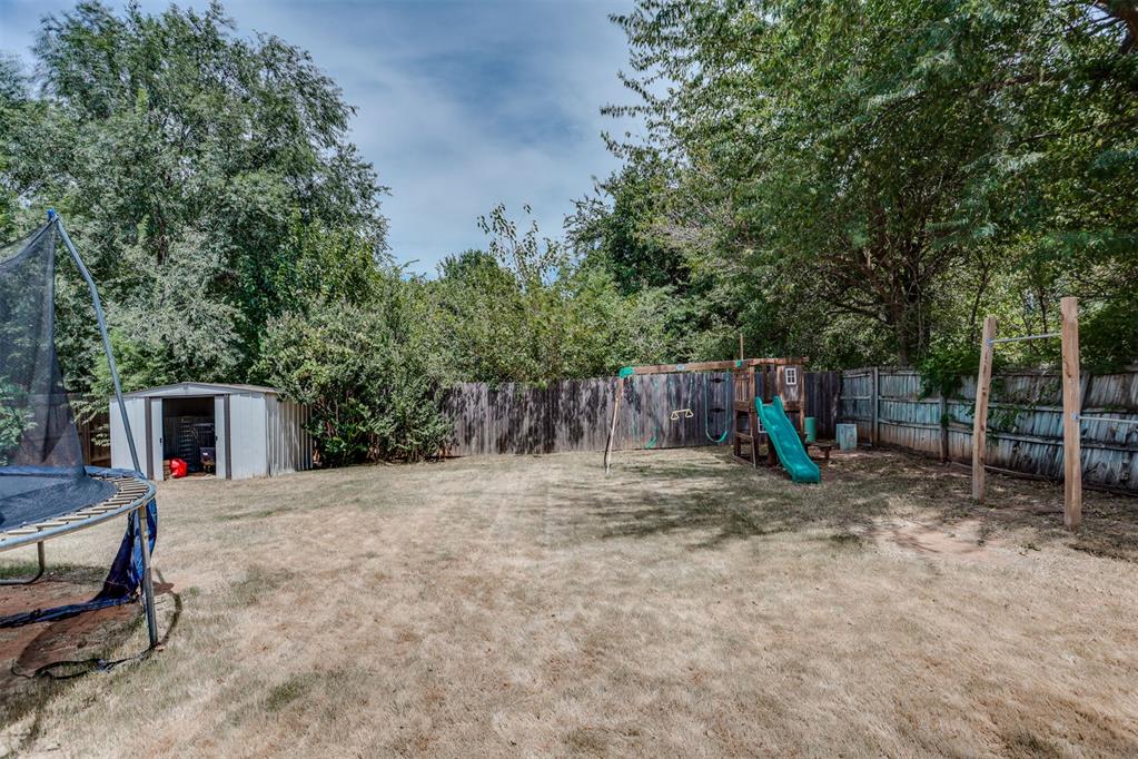 9925 Fox Fair Hollow Property Photo 37
