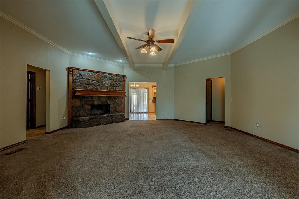9809 Southridge Drive Property Photo 8