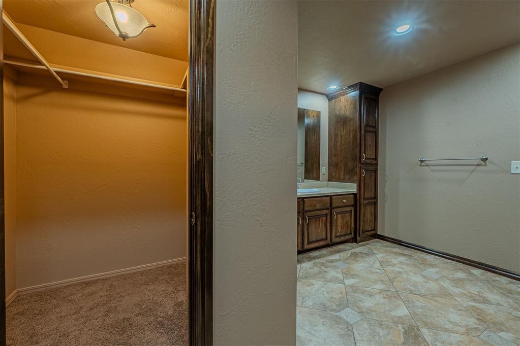 9809 Southridge Drive Property Photo 25