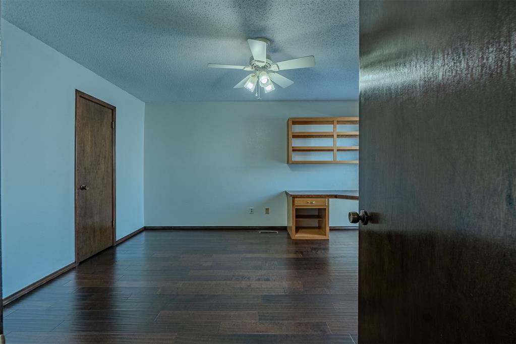 9809 Southridge Drive Property Photo 31