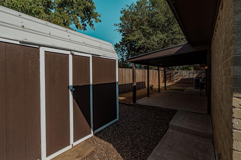 9809 Southridge Drive Property Photo 38