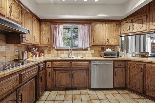 6117 W Gun Hill Way Property Photo 19