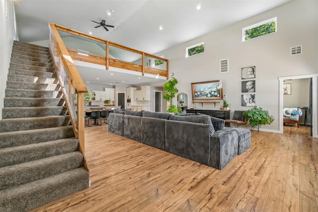 104875 S 3520 Road Property Photo 2