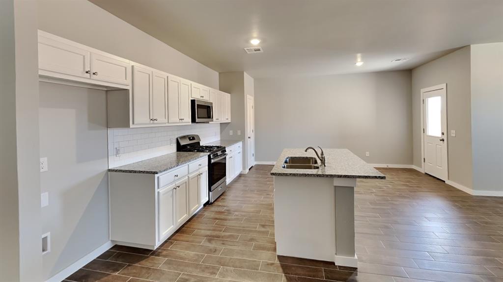 12405 Aldrin Way Property Photo 5