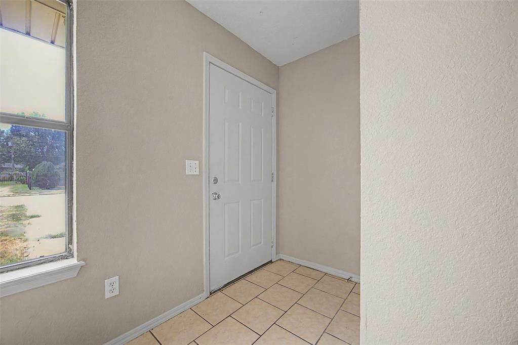 6731 Nw 30th Street Property Photo 5