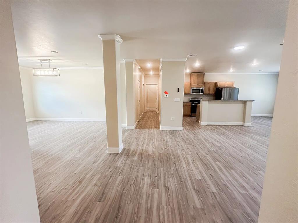 1523 W Diamond Way Property Photo 7