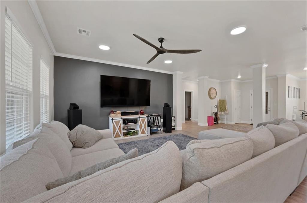 1523 W Diamond Way Property Photo 10