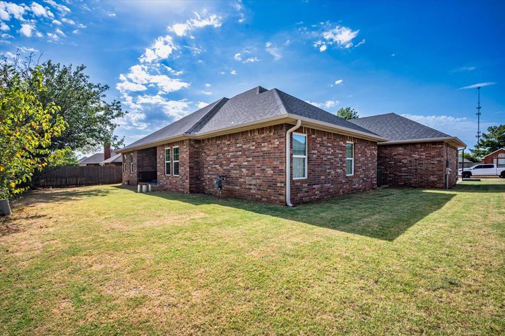 1523 W Diamond Way Property Photo 41