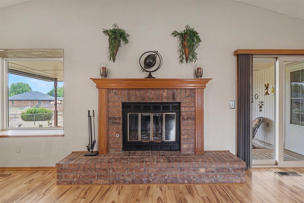 1611 N Orchard Terrace Property Photo 9