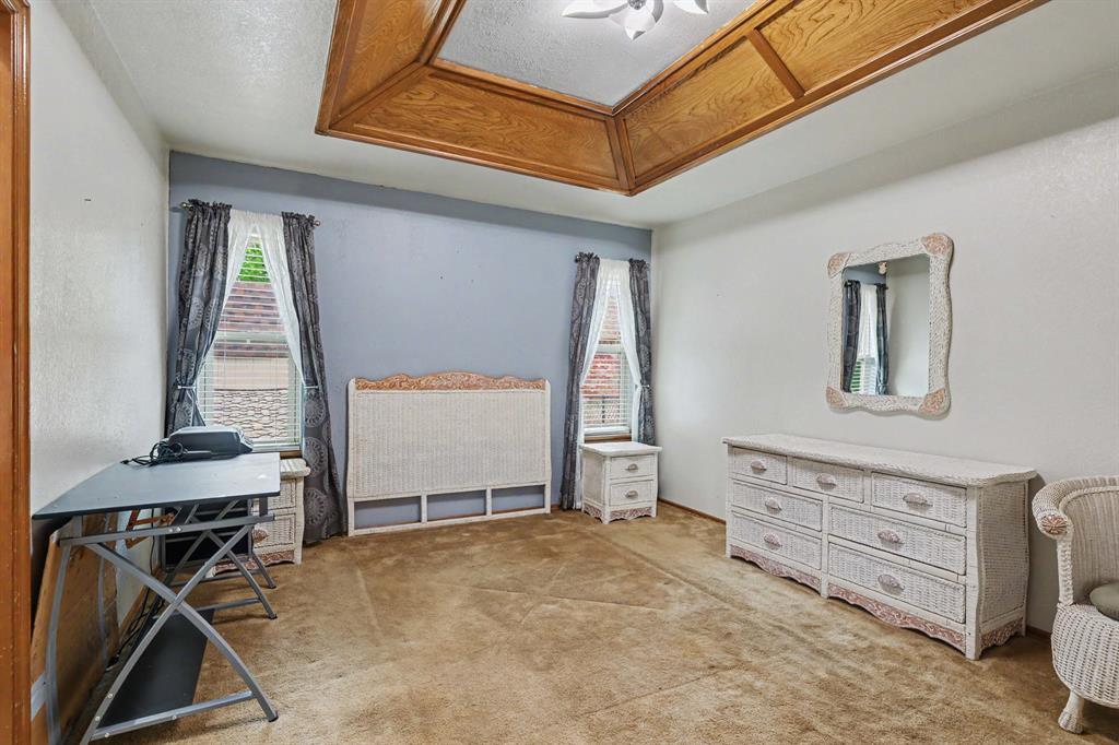 1611 N Orchard Terrace Property Photo 17