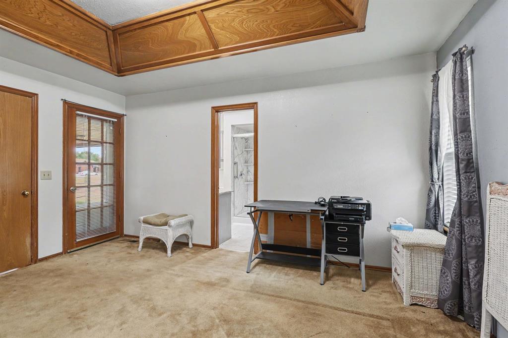 1611 N Orchard Terrace Property Photo 19