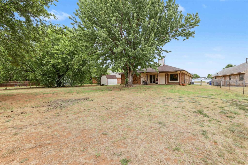 1611 N Orchard Terrace Property Photo 32