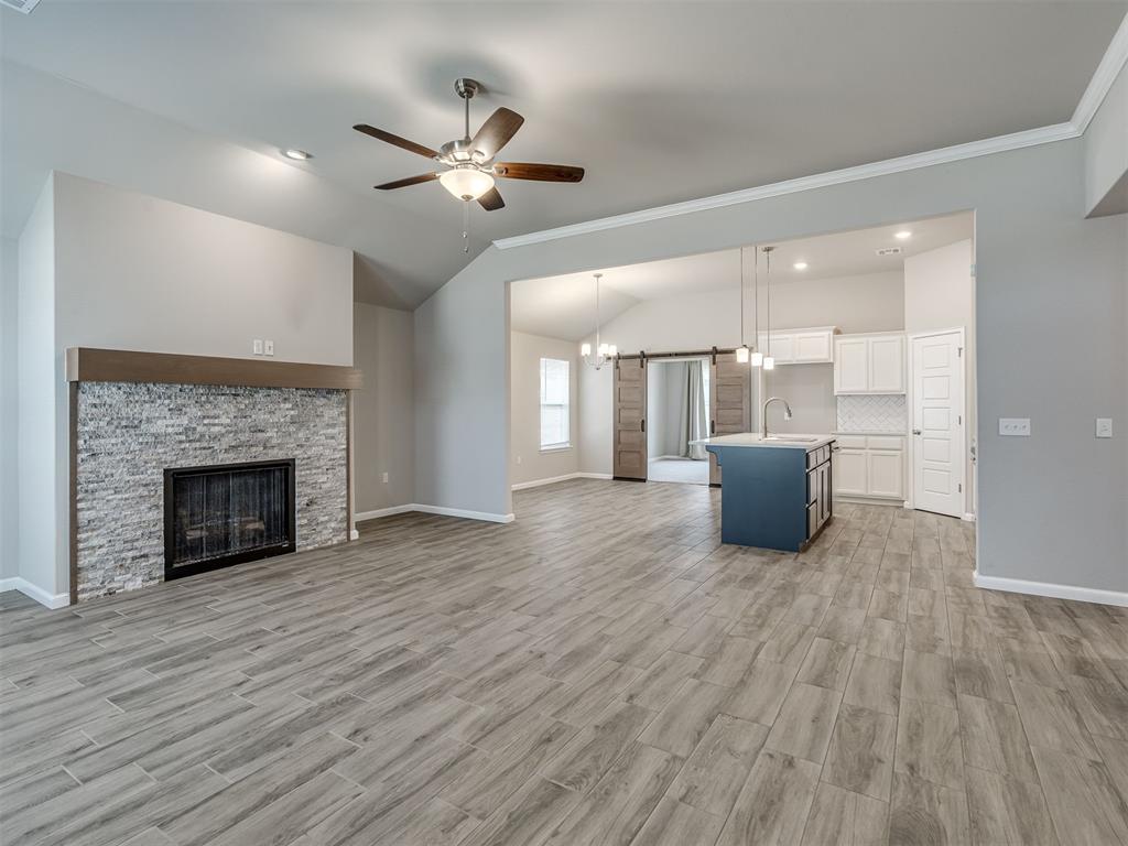 2217 Arcady Avenue Property Photo 6