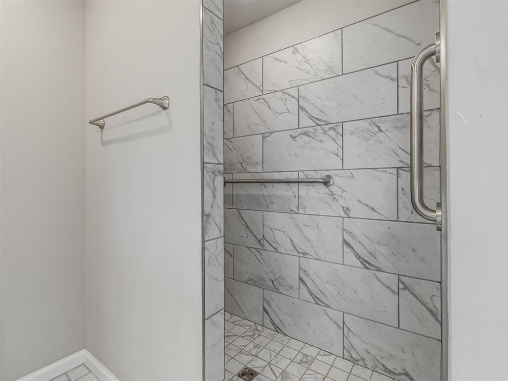 2217 Arcady Avenue Property Photo 20