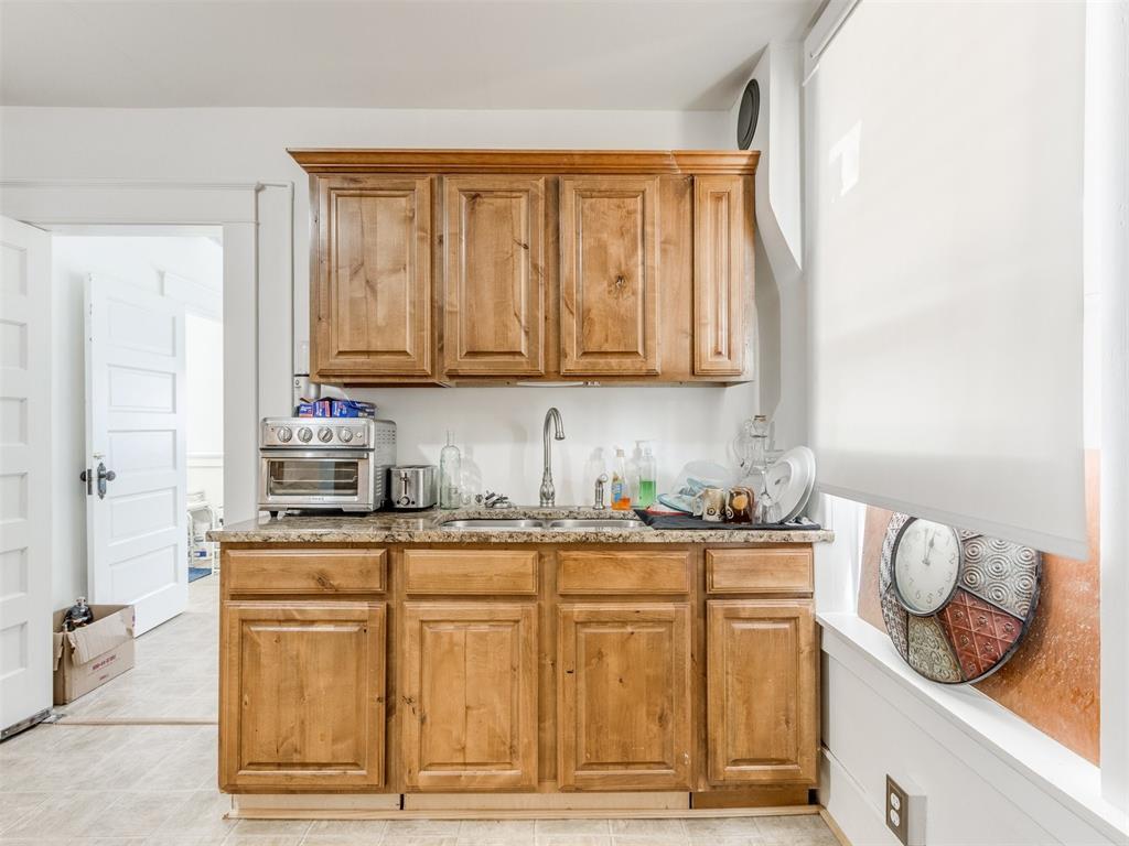 316 W Vilas Avenue Property Photo 6