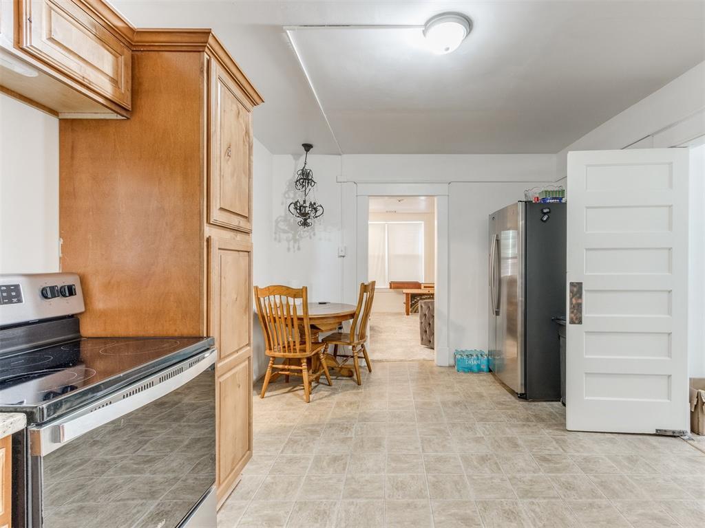 316 W Vilas Avenue Property Photo 9