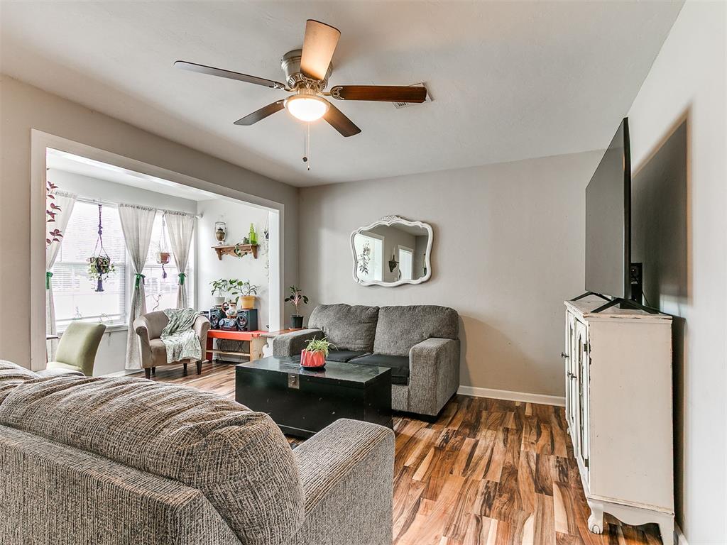1244910 Property Photo 10