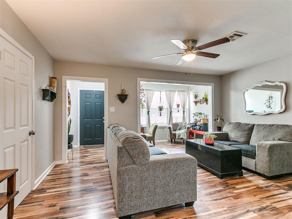 1244910 Property Photo 11