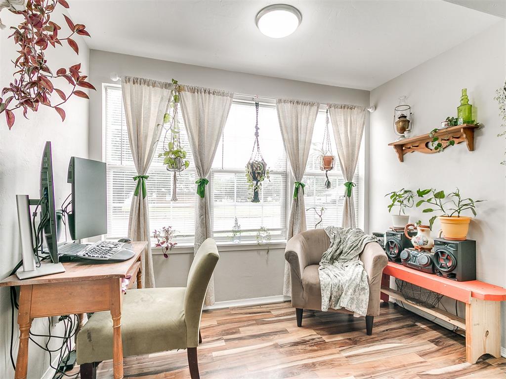 1244910 Property Photo 15