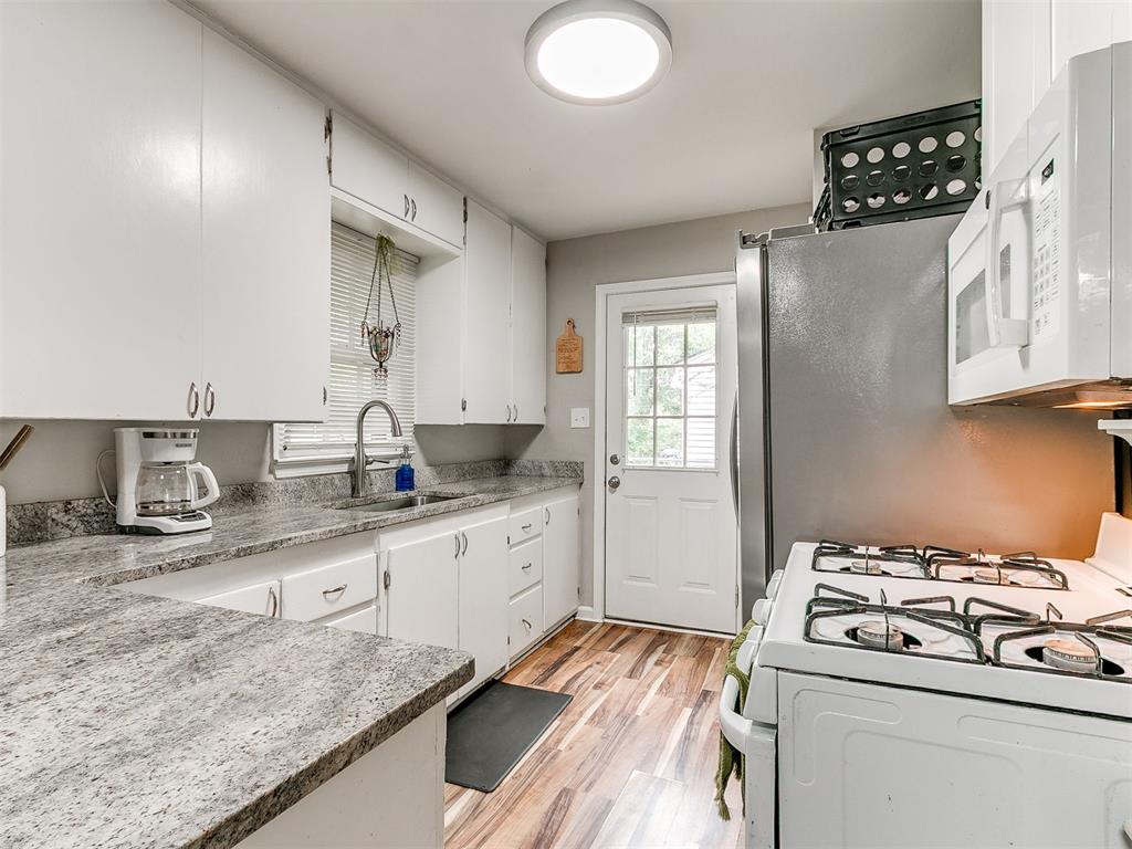 1244910 Property Photo 25