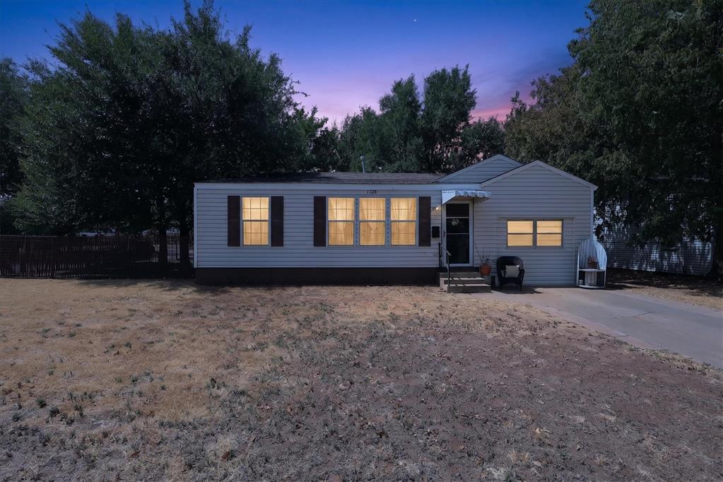 1728 S 20th Street Property Photo 4