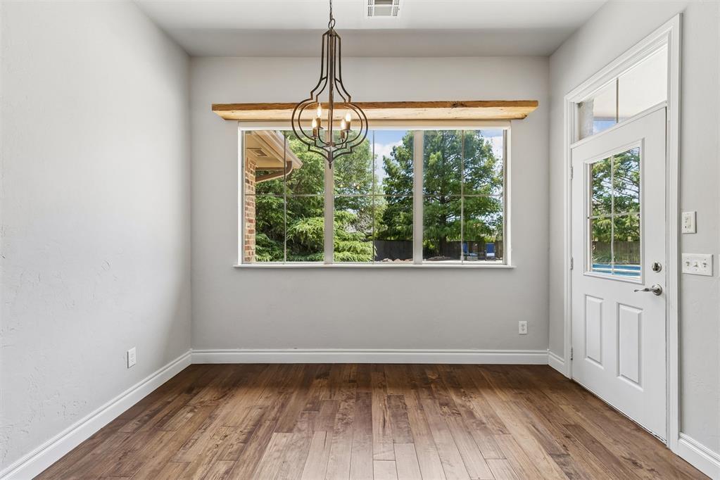 1300 Redbud Court Property Photo 10