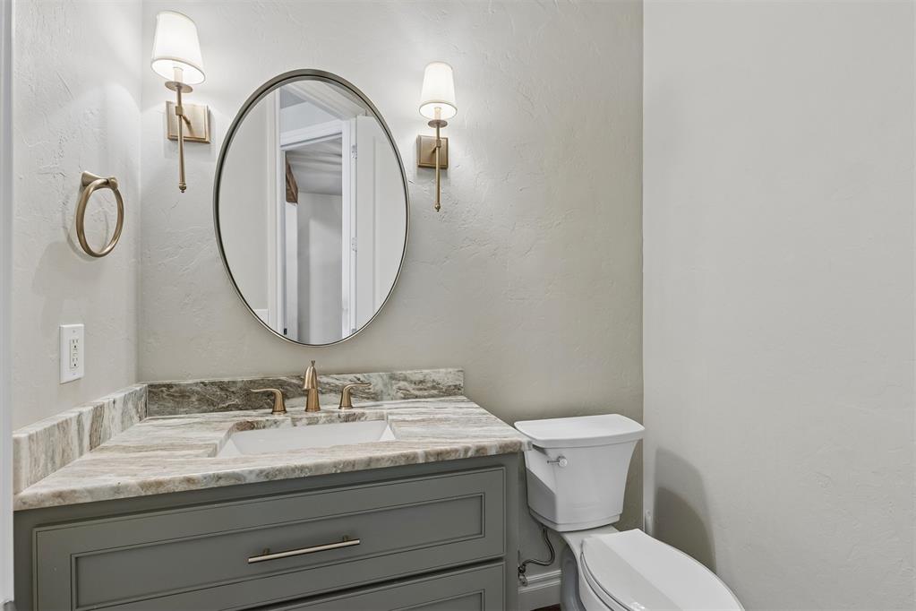 1300 Redbud Court Property Photo 27