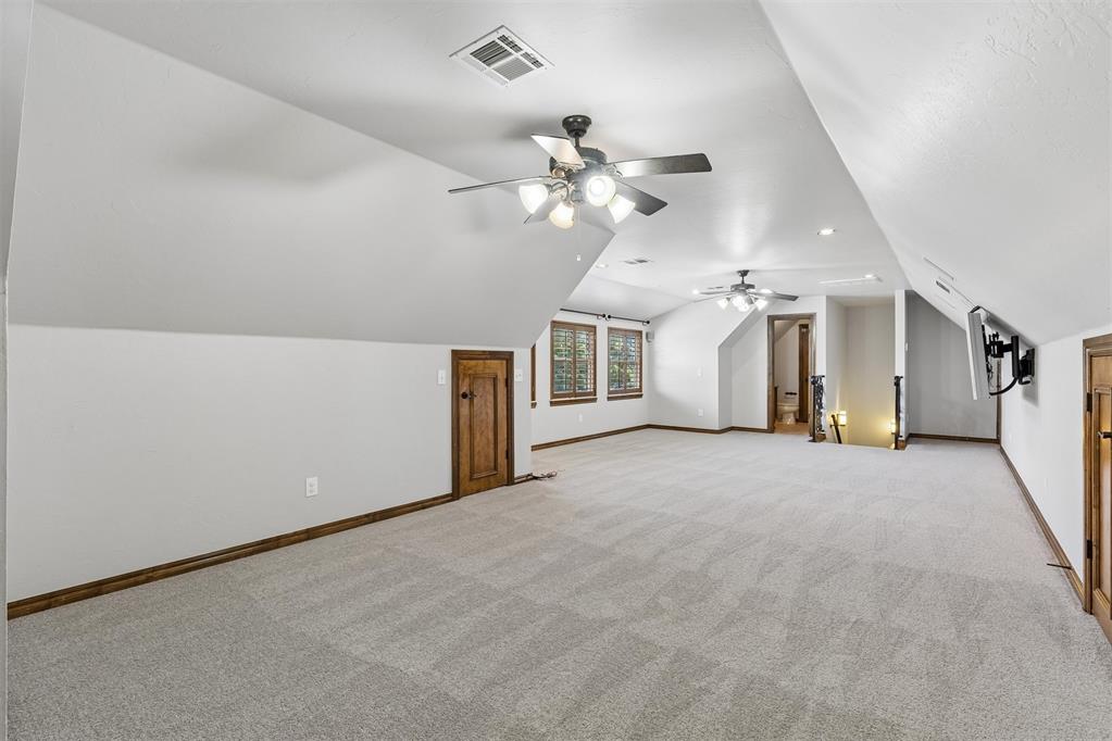 1300 Redbud Court Property Photo 28