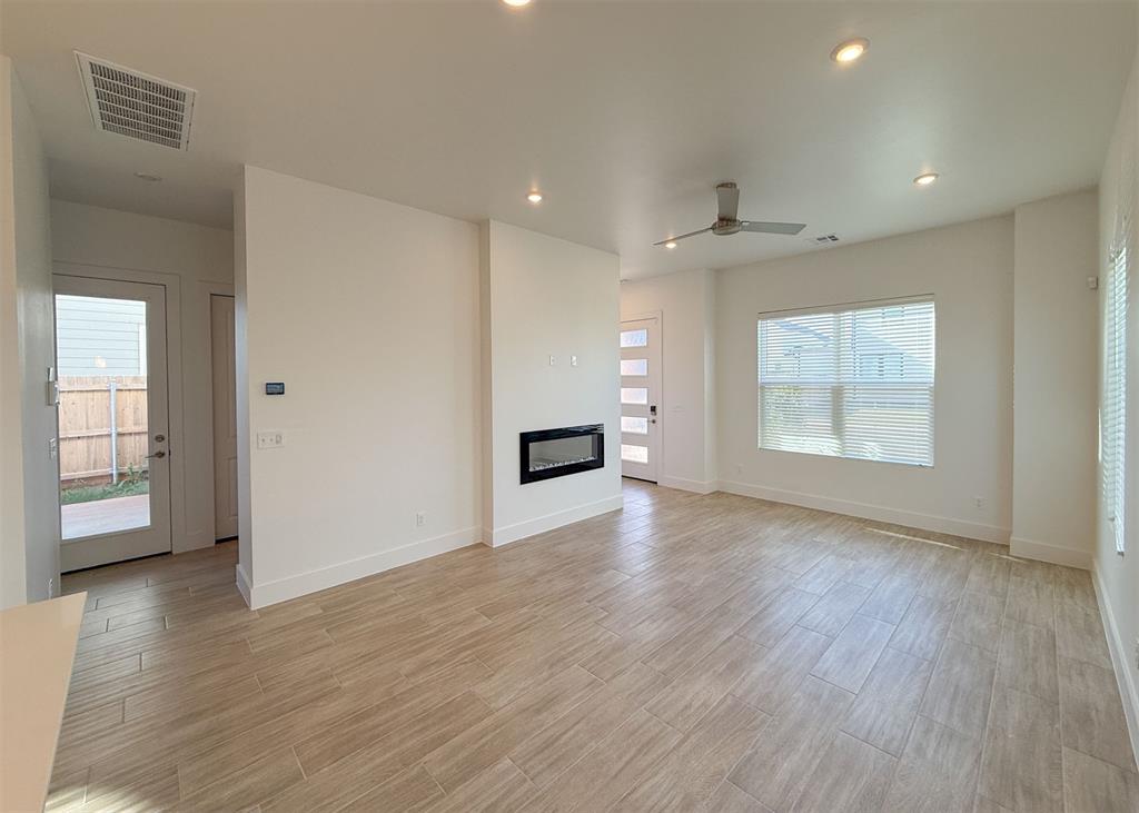 13112 Maplewood Avenue Property Photo 6