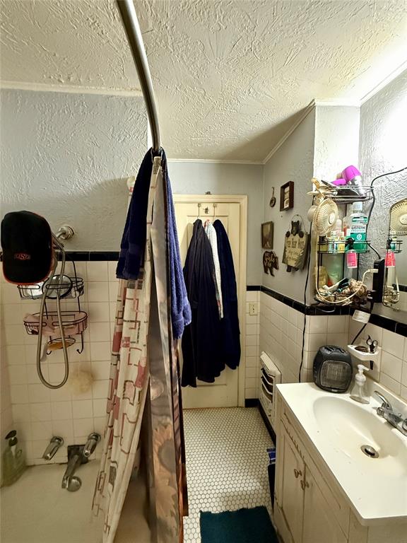 4219 Nw 14th Street Property Photo 6