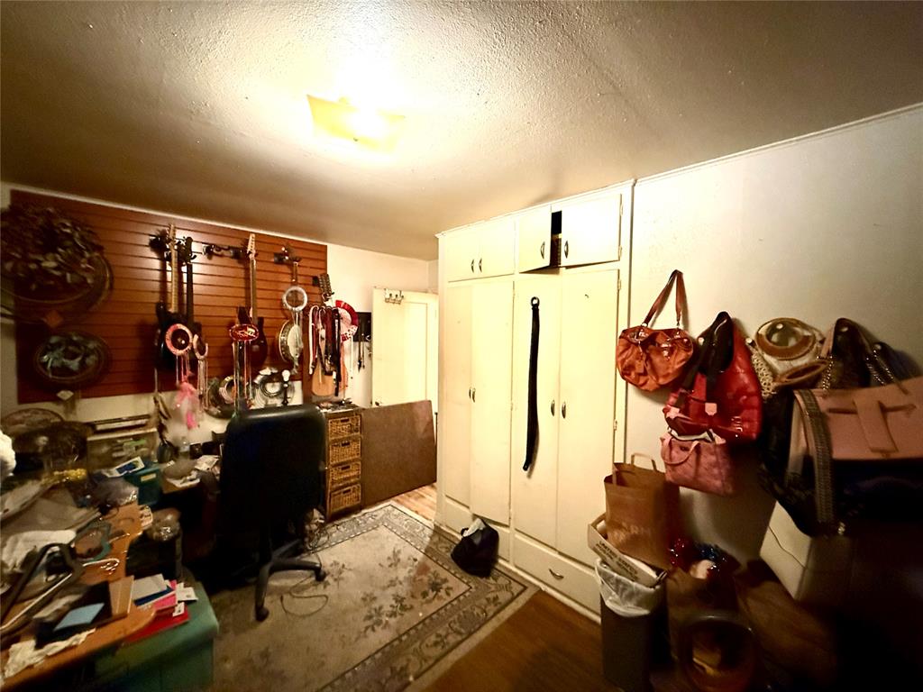 4219 Nw 14th Street Property Photo 7