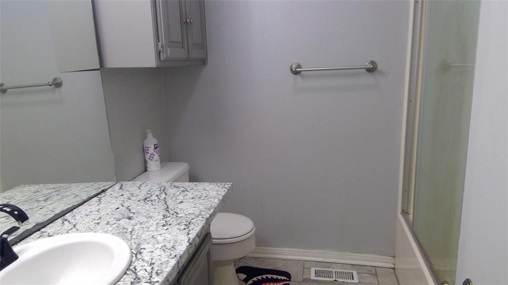 1700 Lionsgate Circle Property Photo 24