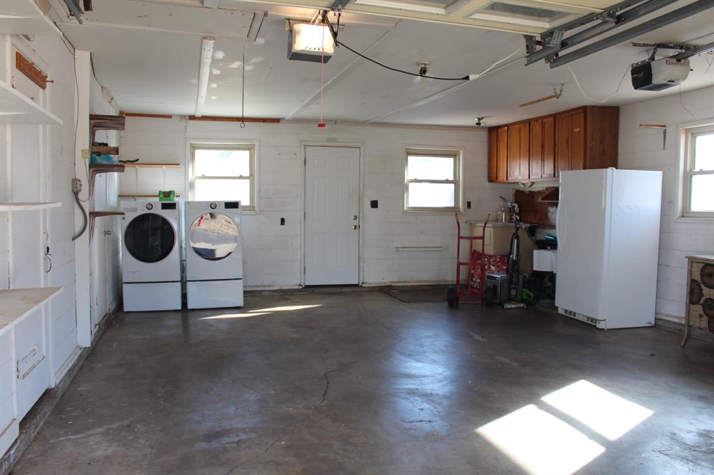 200 E Marshall Drive Property Photo 34