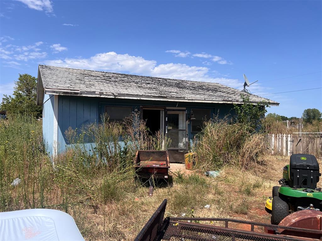 1107 Meadow View Lane Property Photo 4