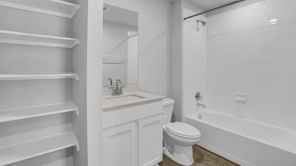 10525 Red Thistle Drive Property Photo 5