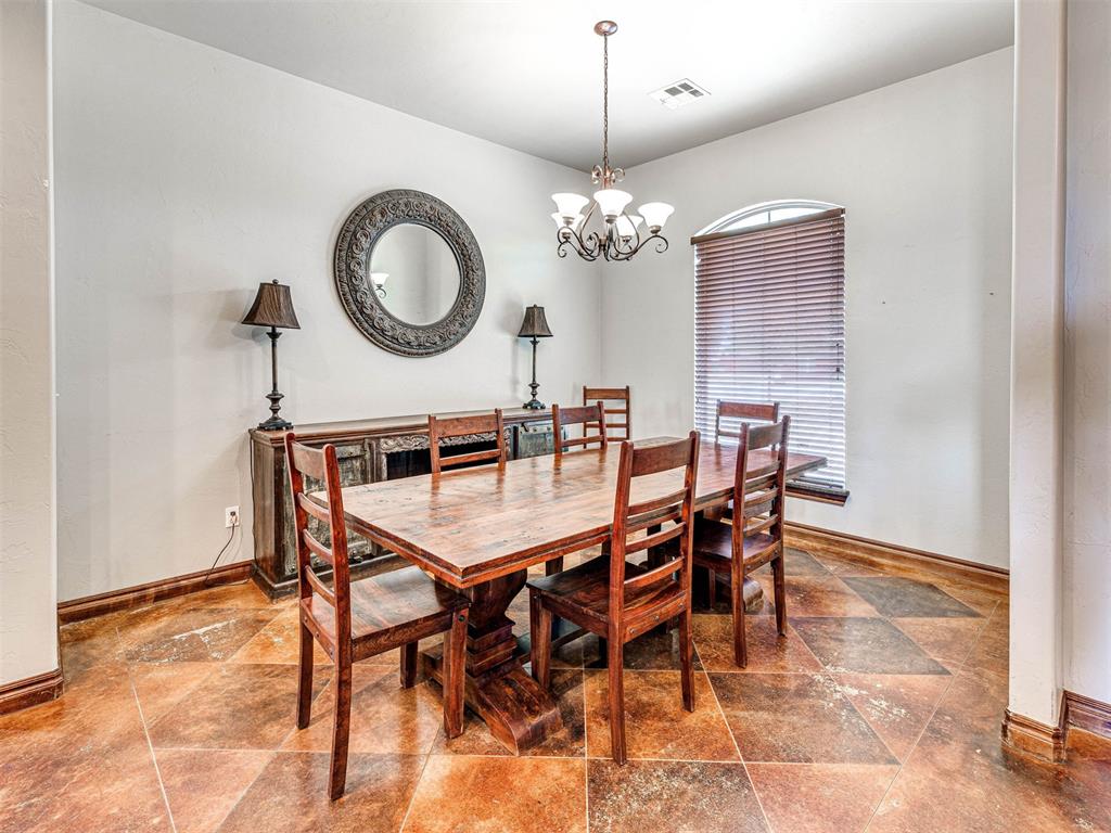 4608 Shoreside Drive Property Photo 4