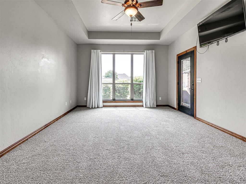 4608 Shoreside Drive Property Photo 5