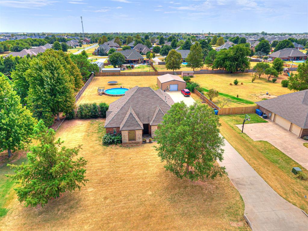 4608 Shoreside Drive Property Photo 9