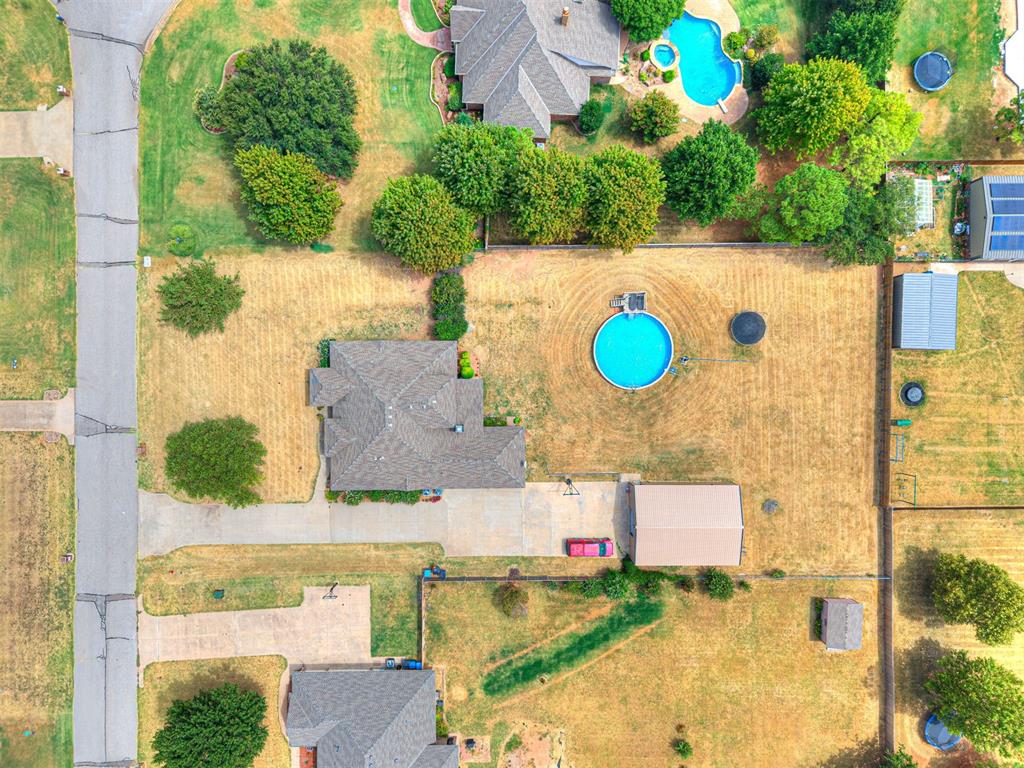 4608 Shoreside Drive Property Photo 10