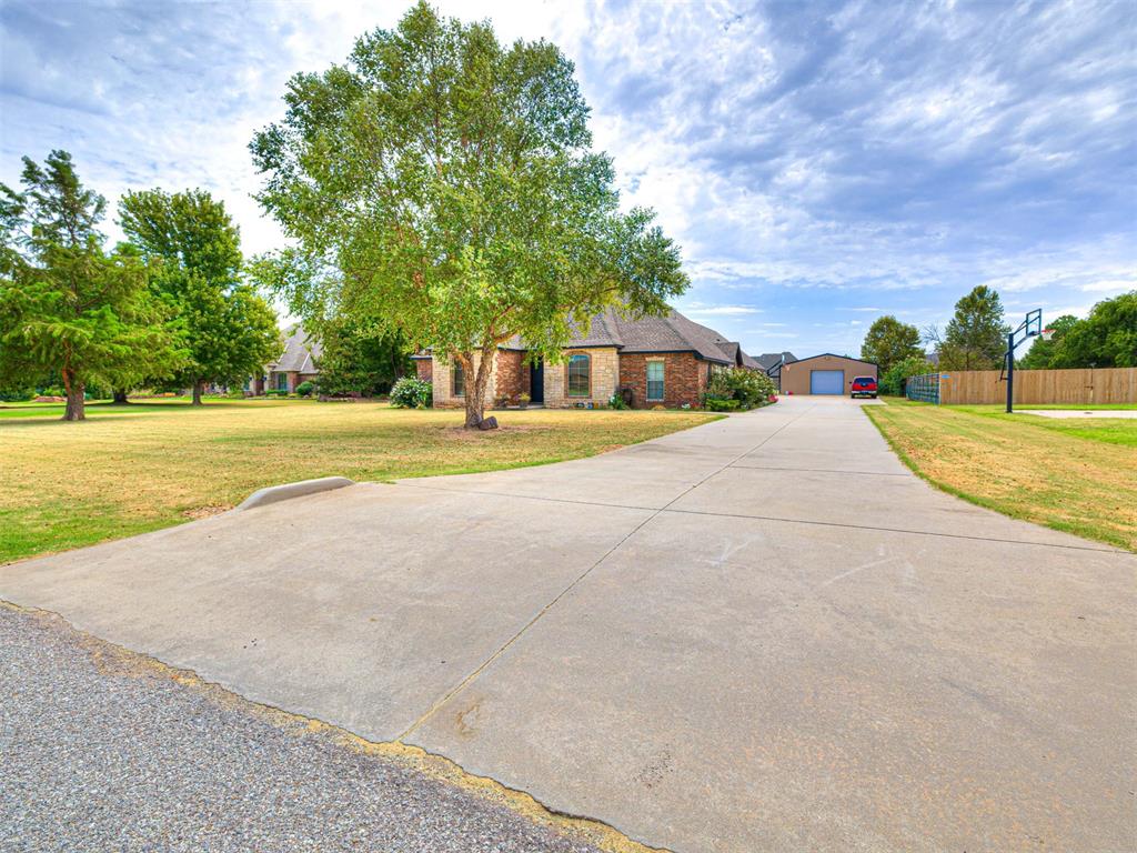 4608 Shoreside Drive Property Photo 13