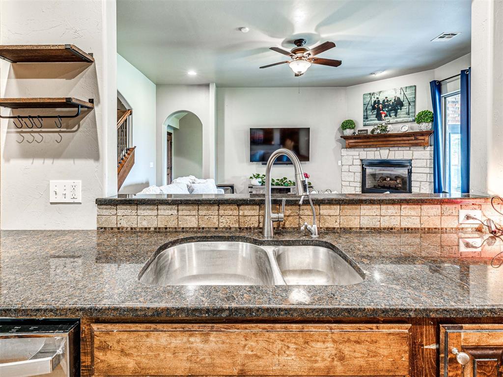 4608 Shoreside Drive Property Photo 25