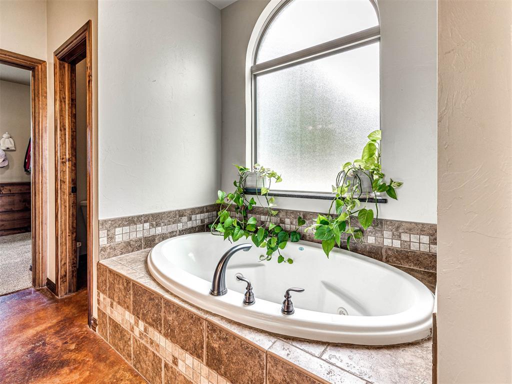 4608 Shoreside Drive Property Photo 33