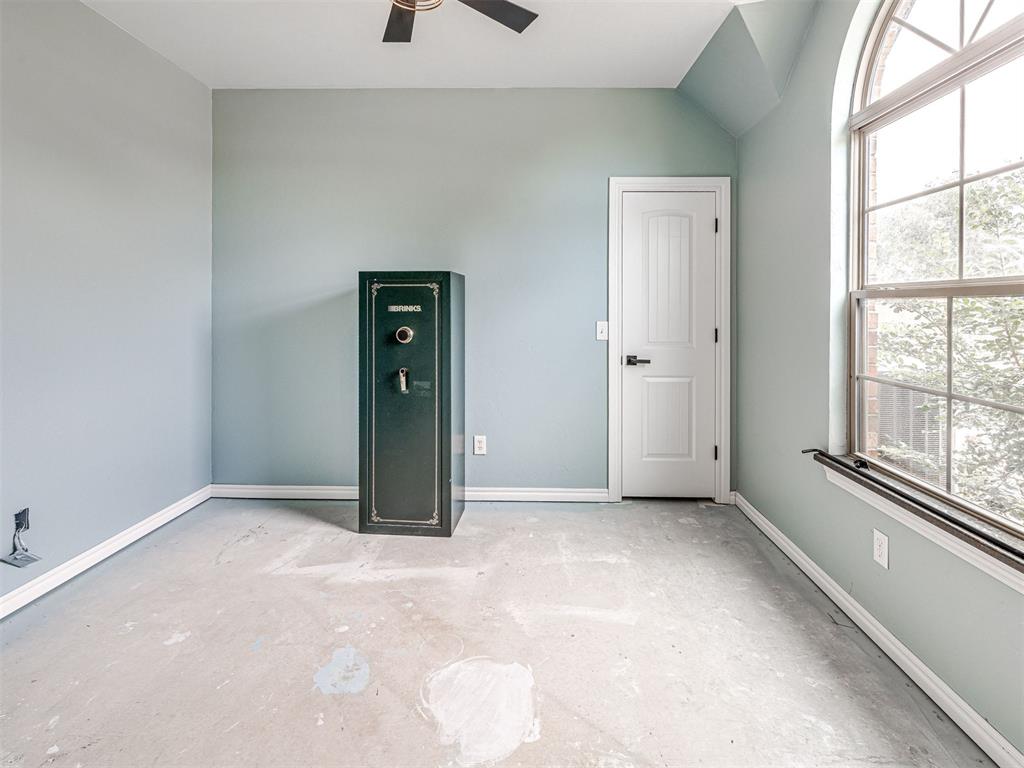 4608 Shoreside Drive Property Photo 41