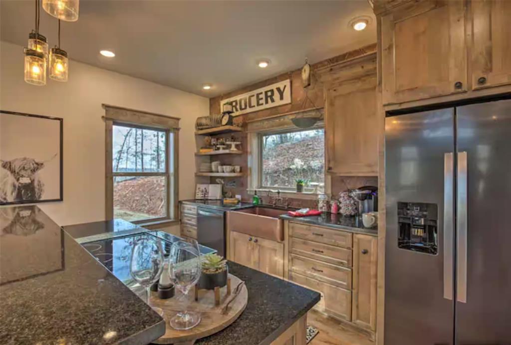 356 Little Creek Lane Property Photo 4