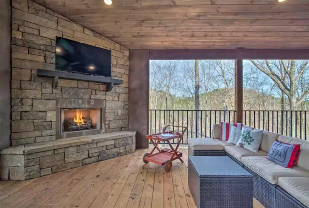 356 Little Creek Lane Property Photo 8