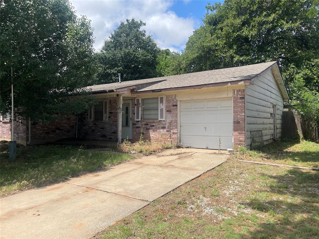 1517 N Christine Drive Property Photo 1