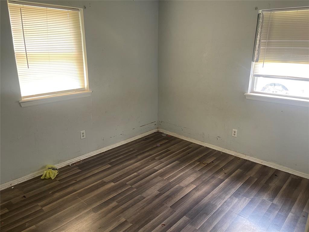 1517 N Christine Drive Property Photo 9