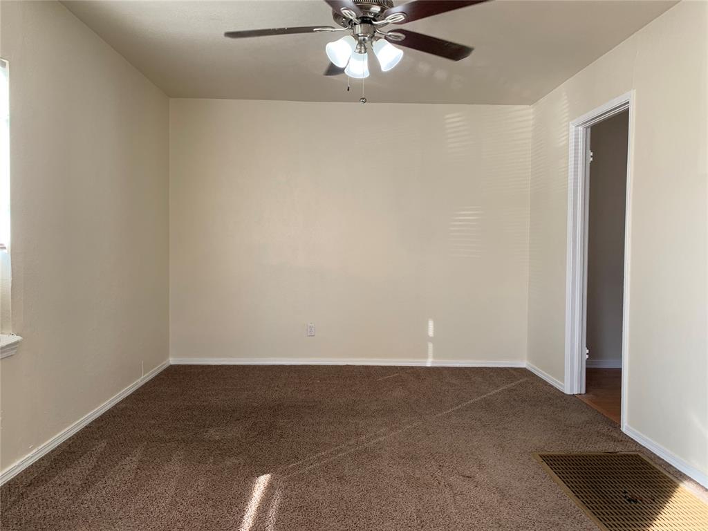 553 E Indian Drive Property Photo 4